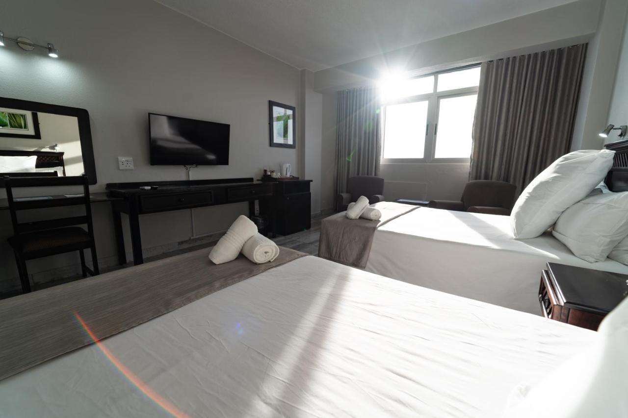 Hotel Gooderson Tropicana
