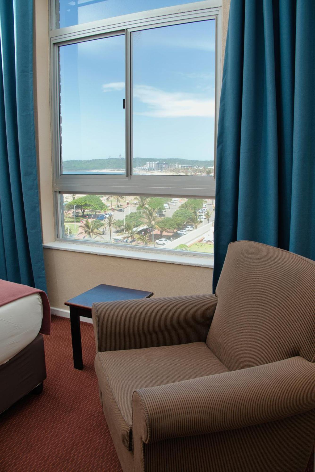 Gooderson Tropicana Hotel 3*
